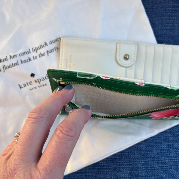 Kate Spade Green Floral Wallet - Picture 2 of 4